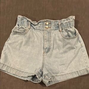 FOREVER 21 Light wash Denim Shorts M
